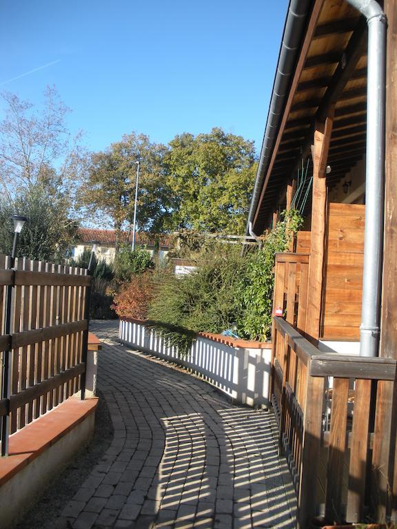 Hotel Restaurant Chez Pito Busque Exterior photo