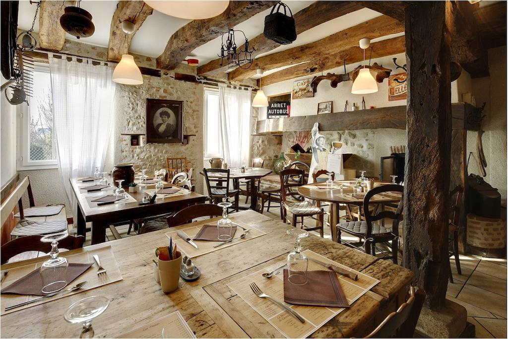 Hotel Restaurant Chez Pito Busque Exterior photo